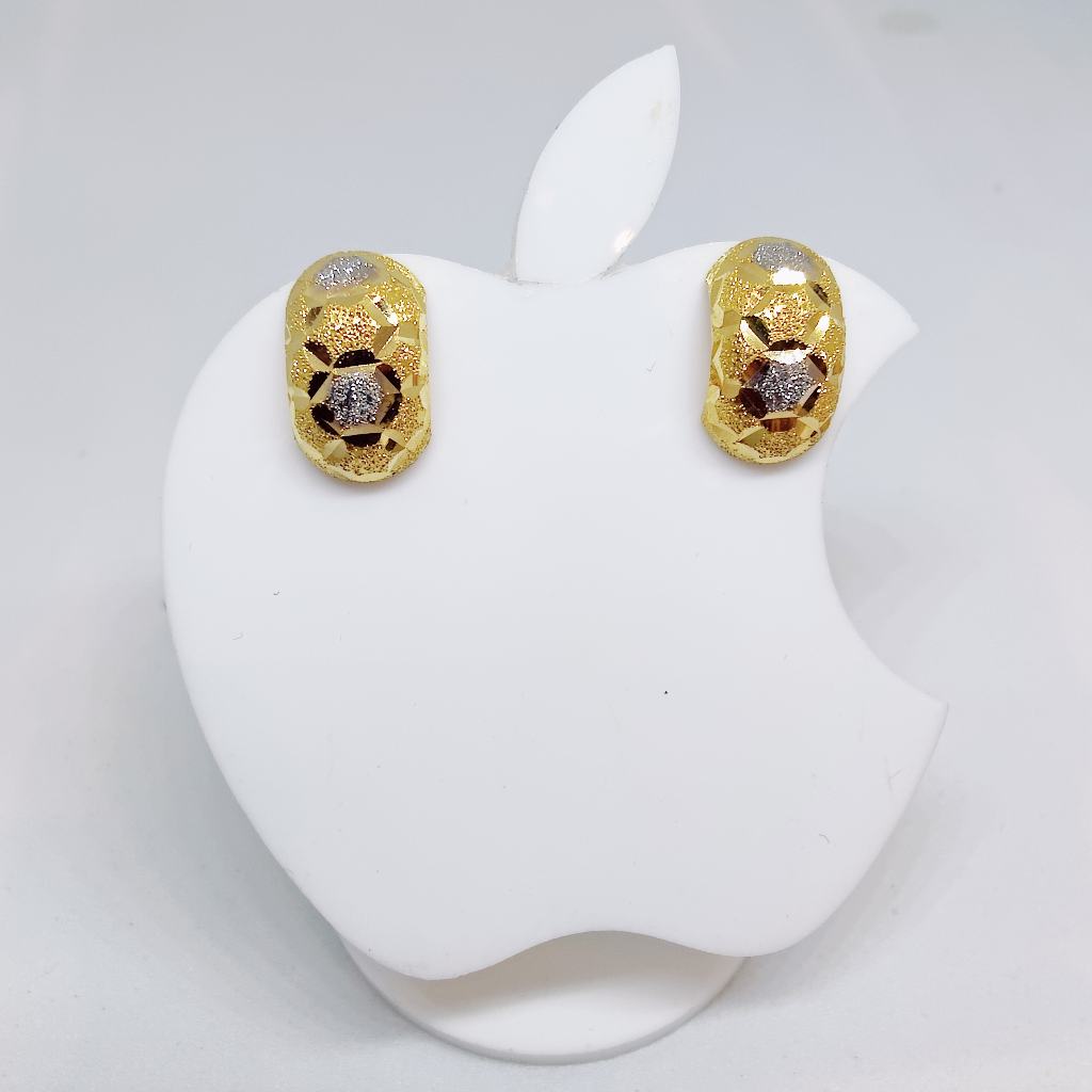 18k gold plain exclusive finishing ladies earring