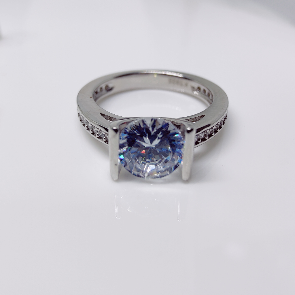 92.5 sterling silver exclusive diamond ladies ring - Image 3