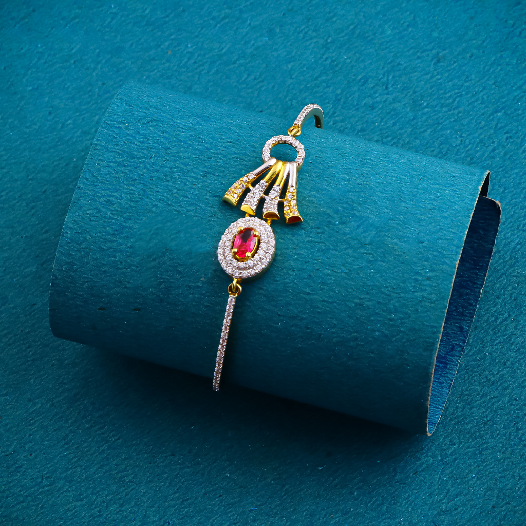 22K 916 Gold Exclusive Stone Petarn Bracelet