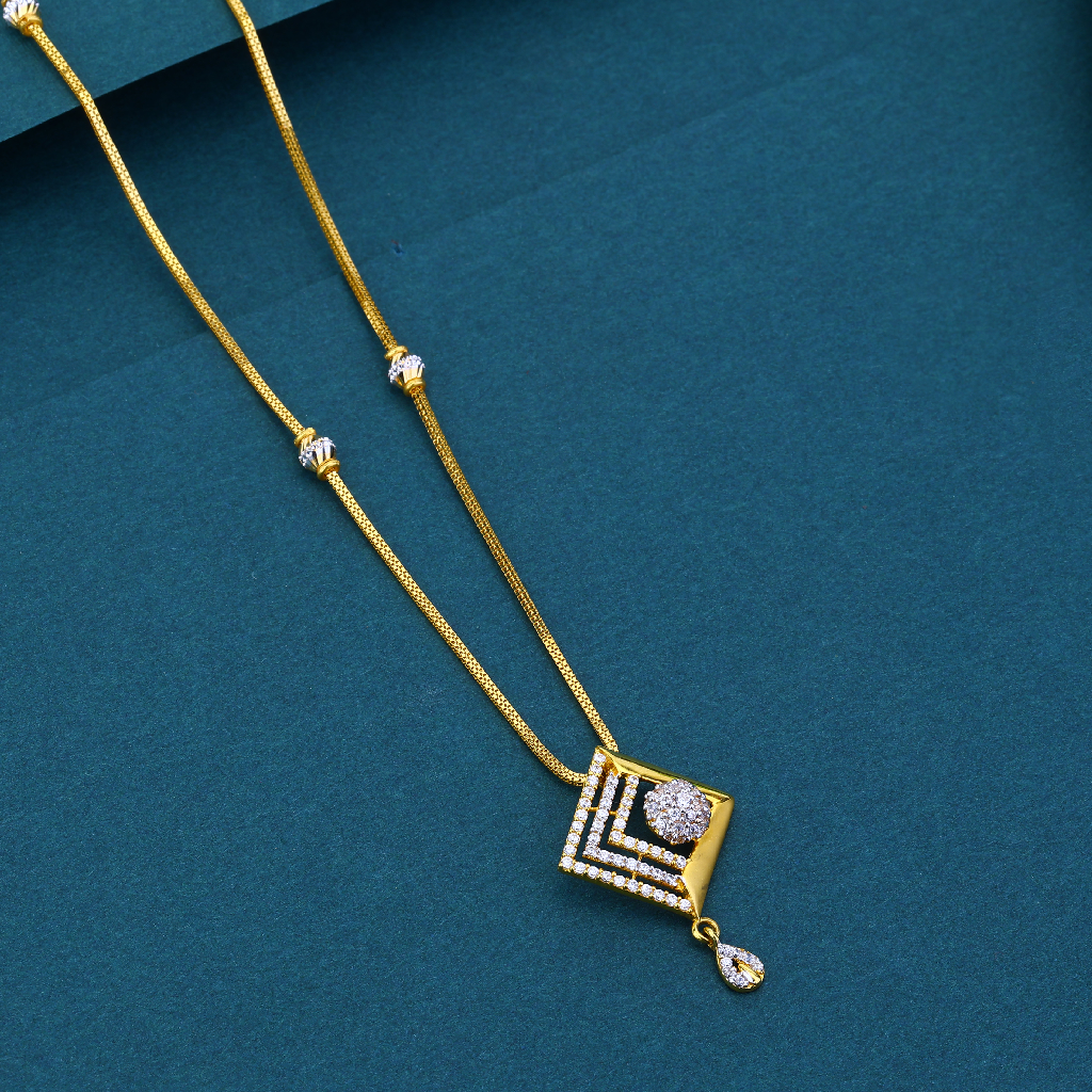 22K Gold Square Diamond Fancy Dokiya Set