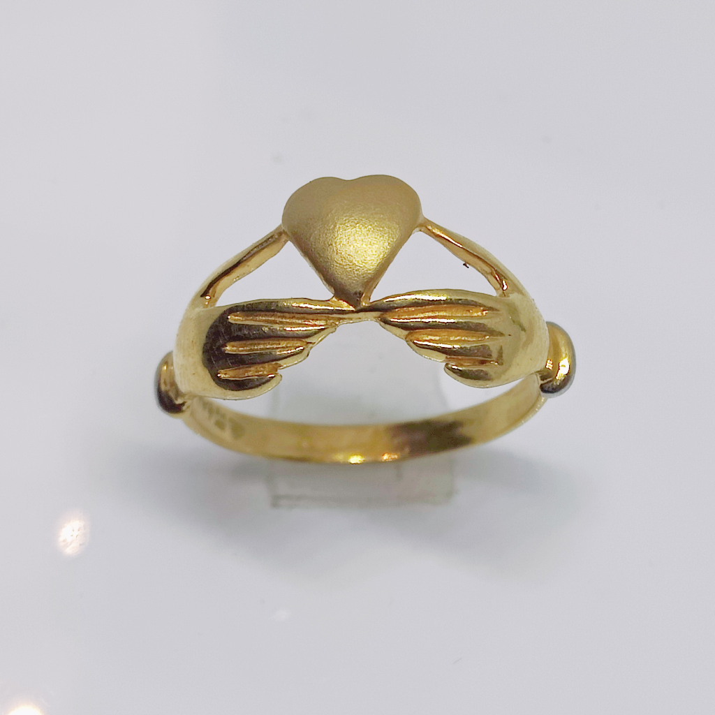 22k gold hand and heart shape ring
