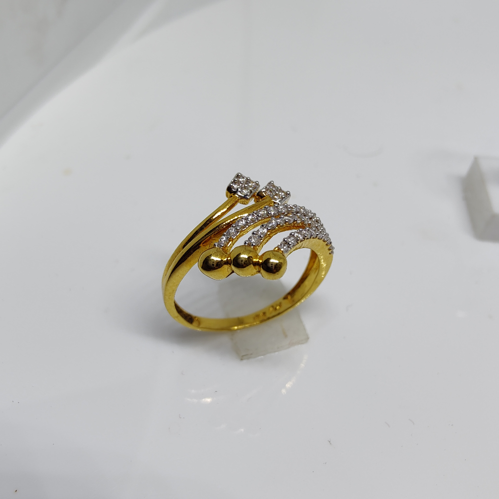 22k gold exclusive ladies ring