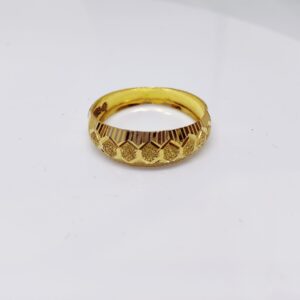 22k gold plain nakshi work ladies ring