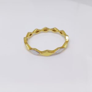 22k gold plain and Radium ladies ring