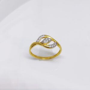 916 Gold Diamond Cross Ladies Ring