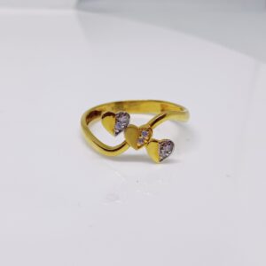 916 Gold Triple Heart Diamond Ladies Ring
