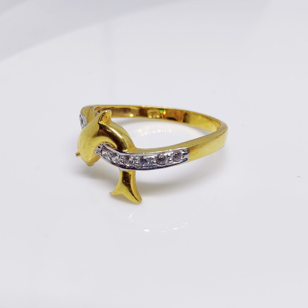 22K Gold Fish Design Diamond Ladies Ring - Image 3