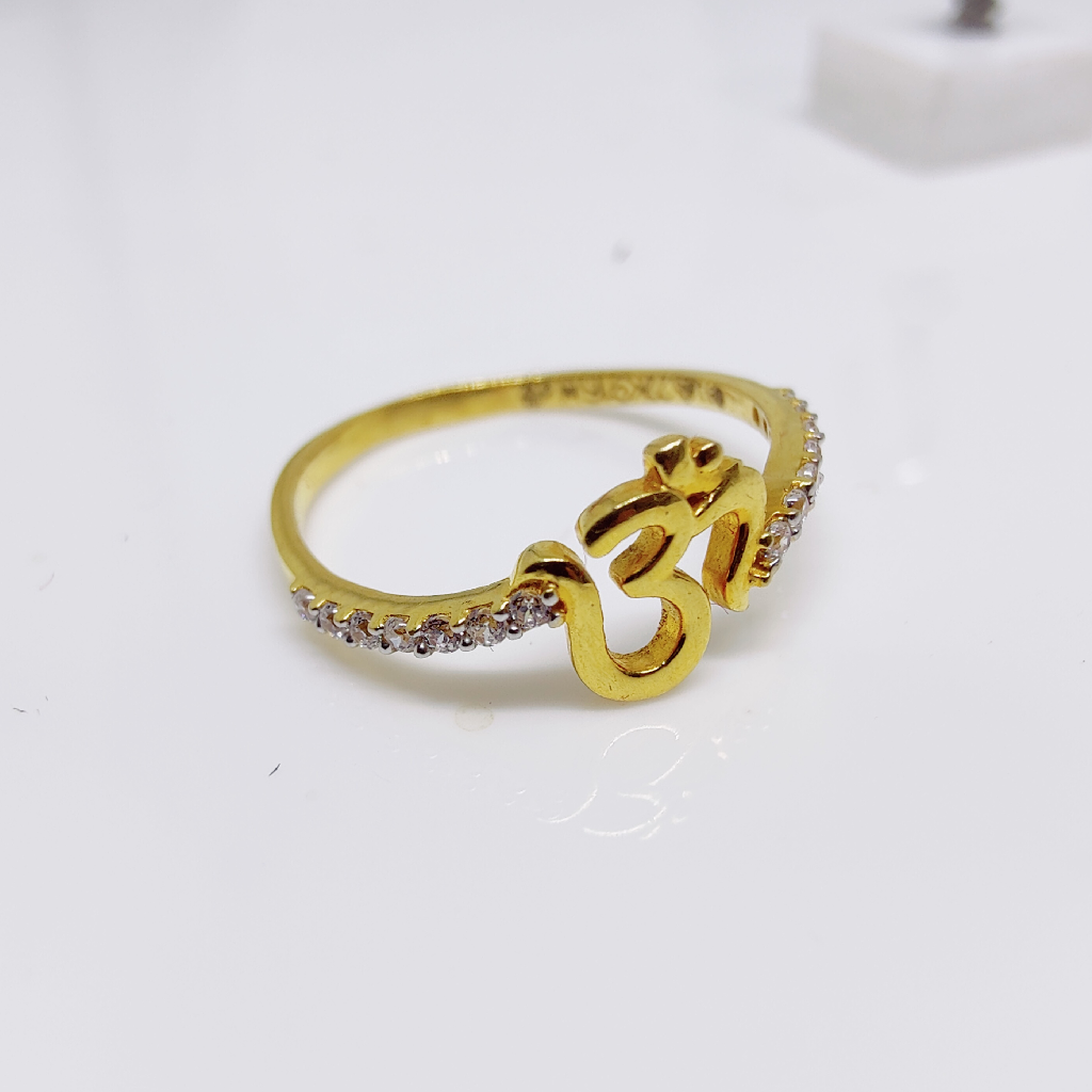 22K Gold Om Diamond Ladies Ring