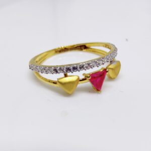 916 Yellow gold three triangle red color stone ladies ring