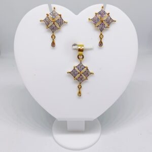 916 Gold Square Shape Hanging Pendant Set