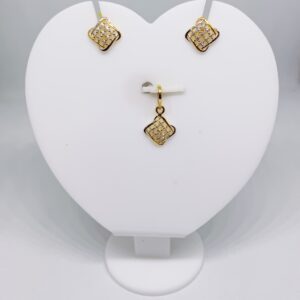 18k gold CZ collection pendant set
