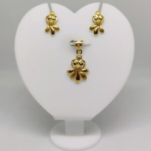 22k gold Floral Heart shape exclusive pendant set