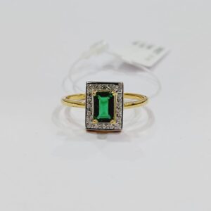 916 gold green colour stone cZladies ring