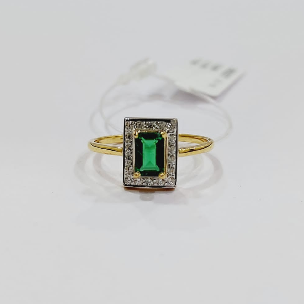 916 gold green colour stone cZladies ring
