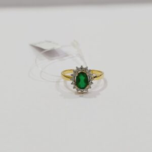 916 Gold Green Colour Stone Oval Shape Ladies Ring