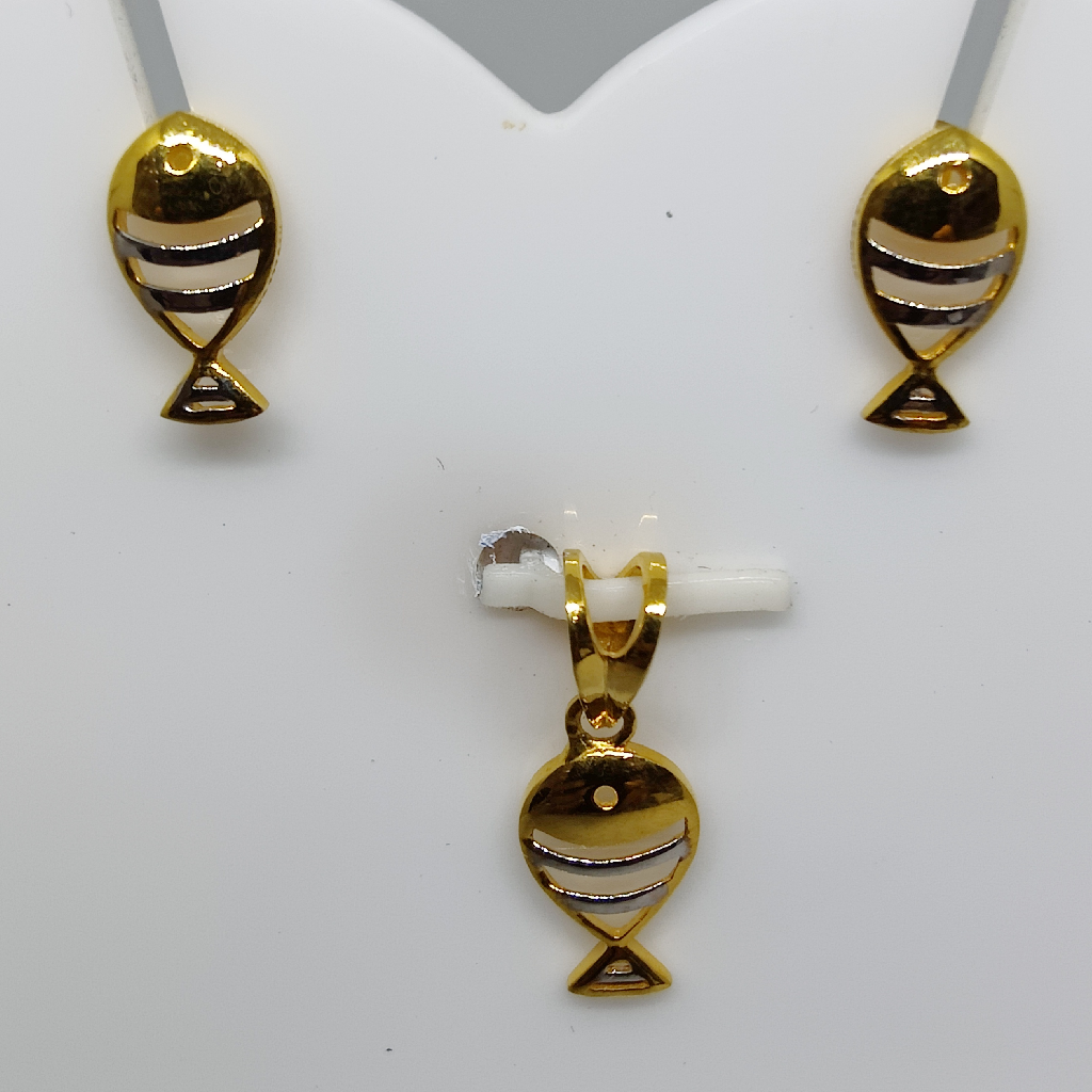 22k gold Plain fish shape pendant set