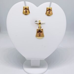 916 gold plain stylish  pendant set