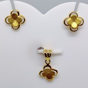 18k gold Layering Floral pattern pendant set