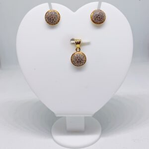 18k gold Circular ball shaped CZ pendant set