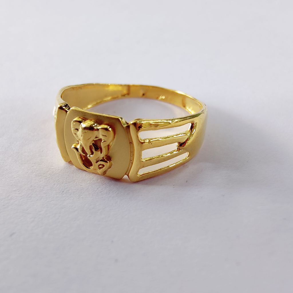 916 Gold Plane Ganesh Gents Ring