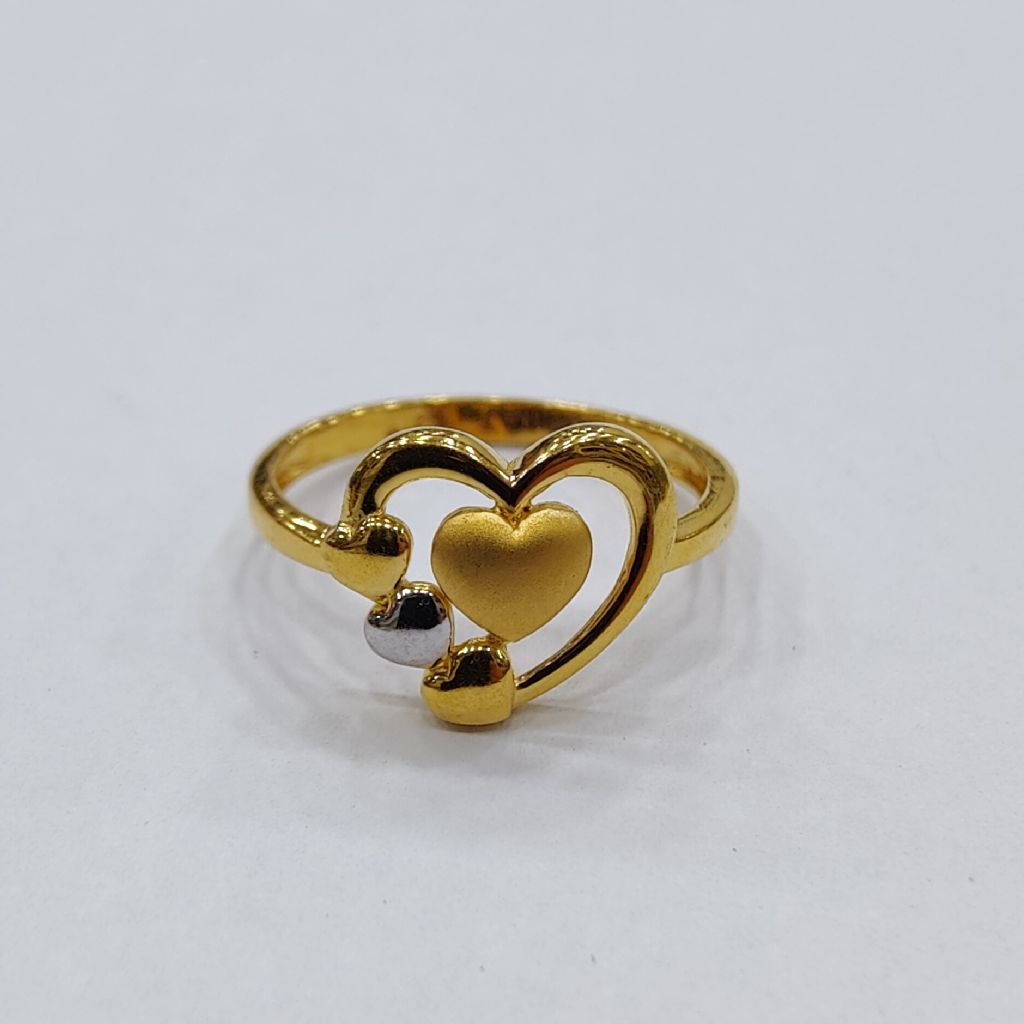 22k gold Cocktail heart design ring