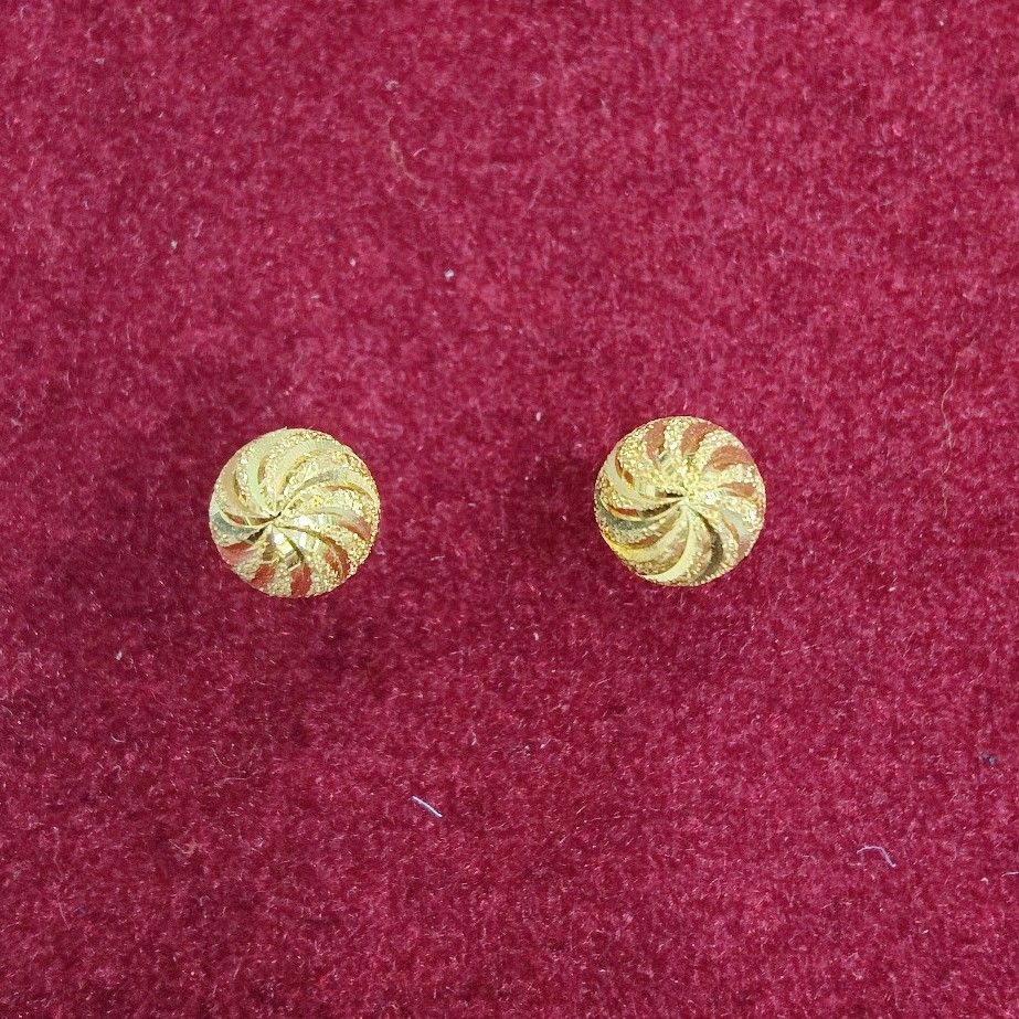 916 gold vertical round shape tops Earring