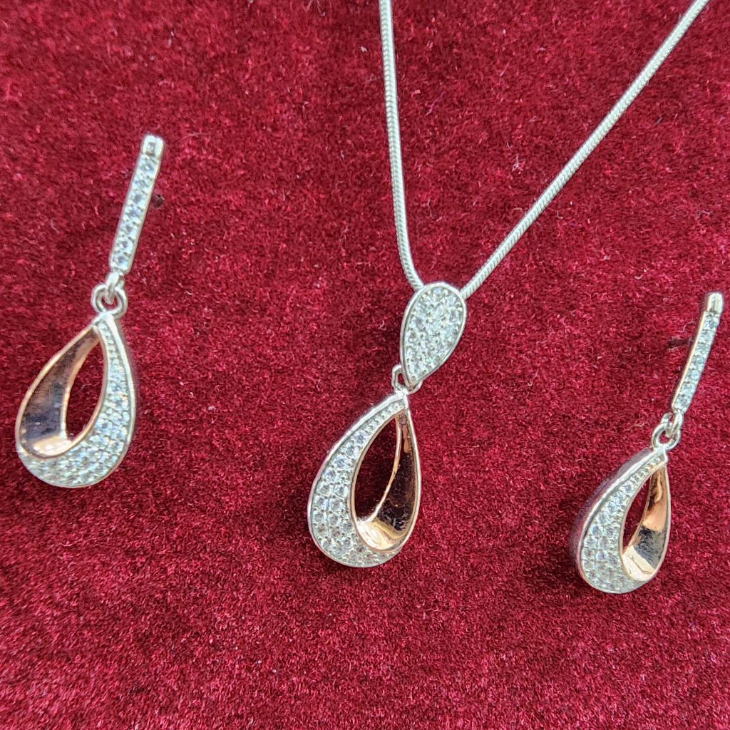 925 Sterling Silver 2 Ton Chain Pendant Set