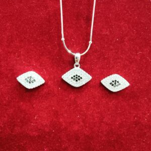 925 silver eye shape  chain pendant set