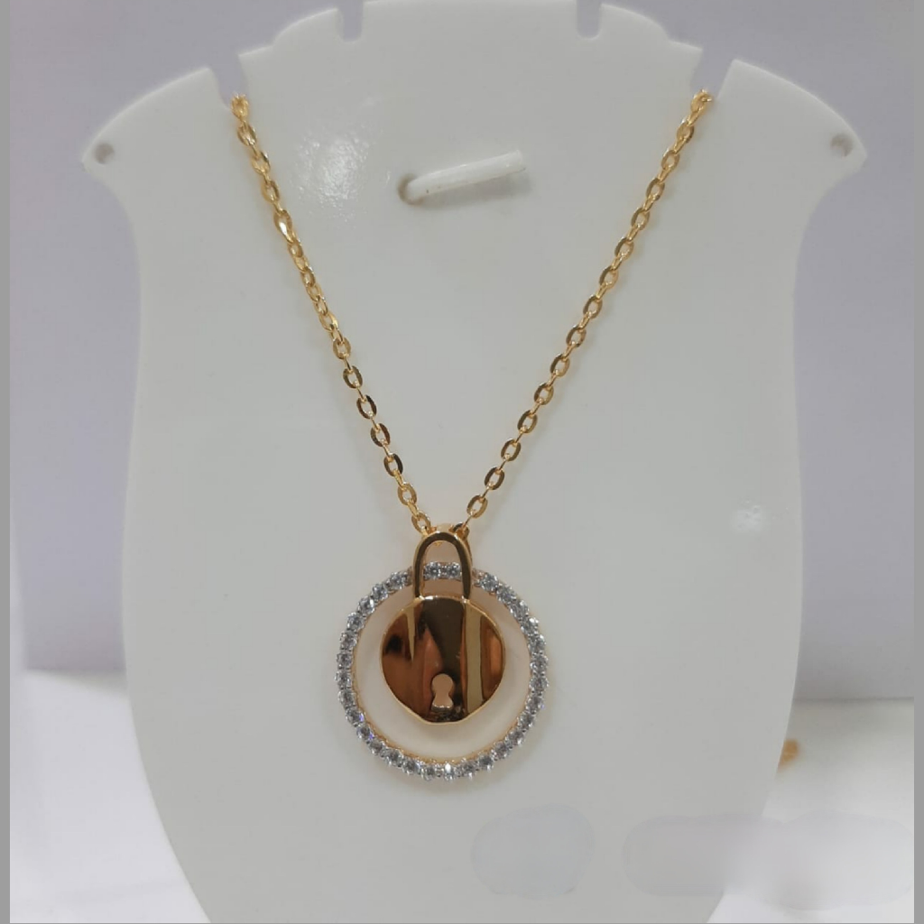 916 gold lock shape Necklace