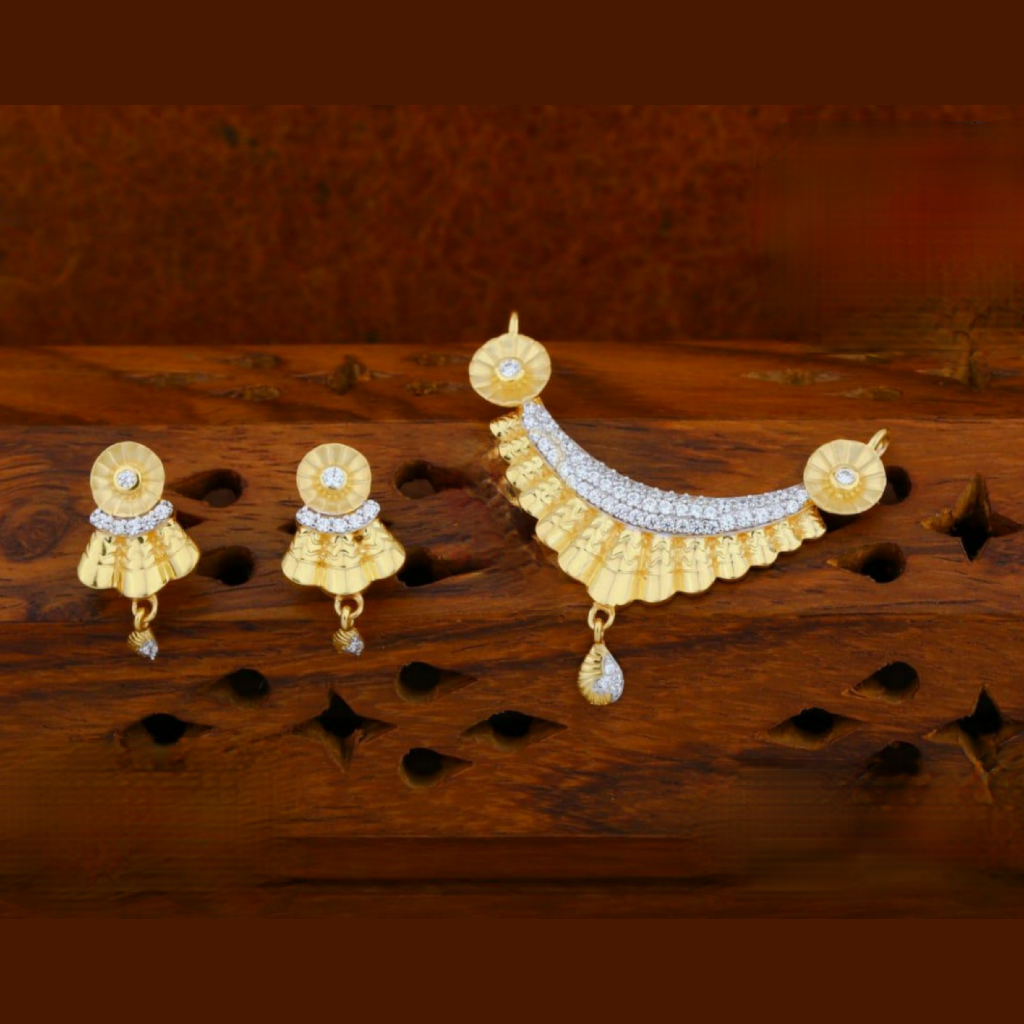 916 gold cz mangalsutra pendant set