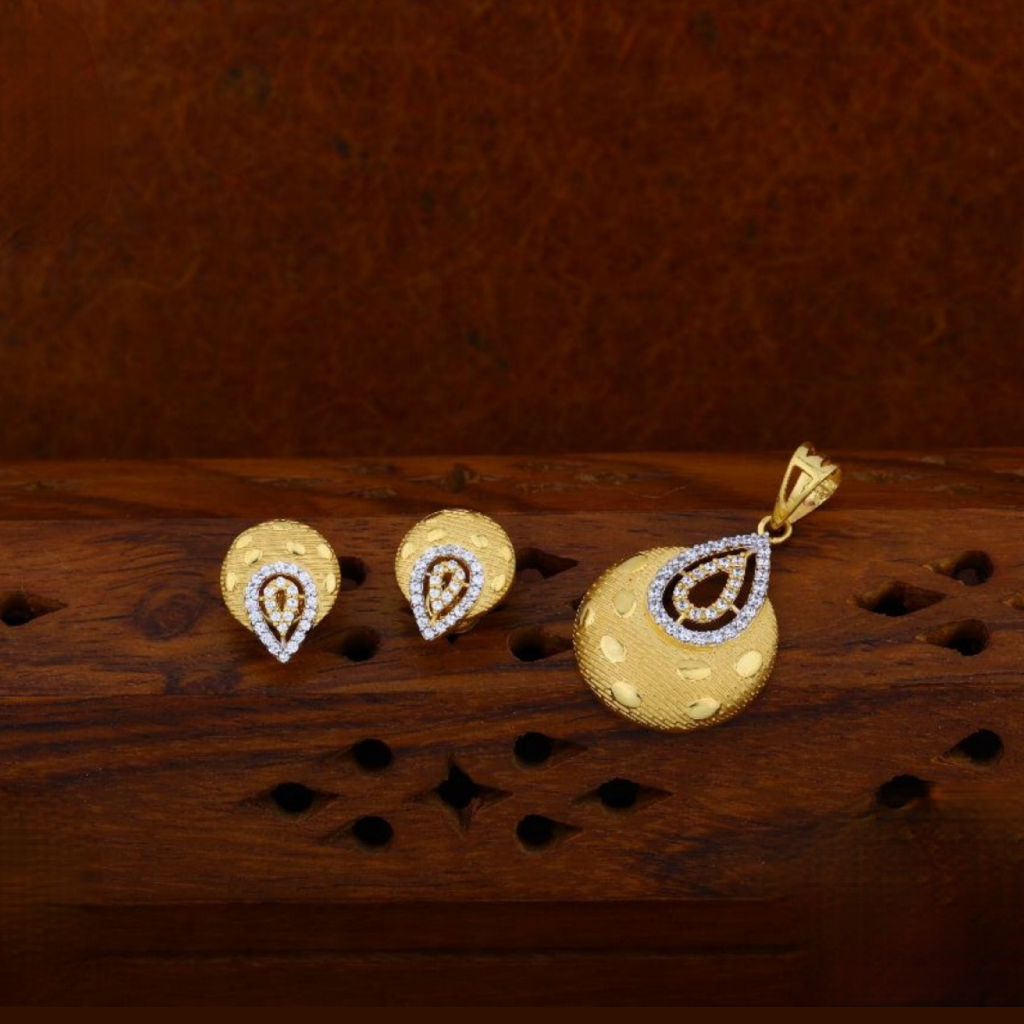 22k gold solid moon shape design pendant set