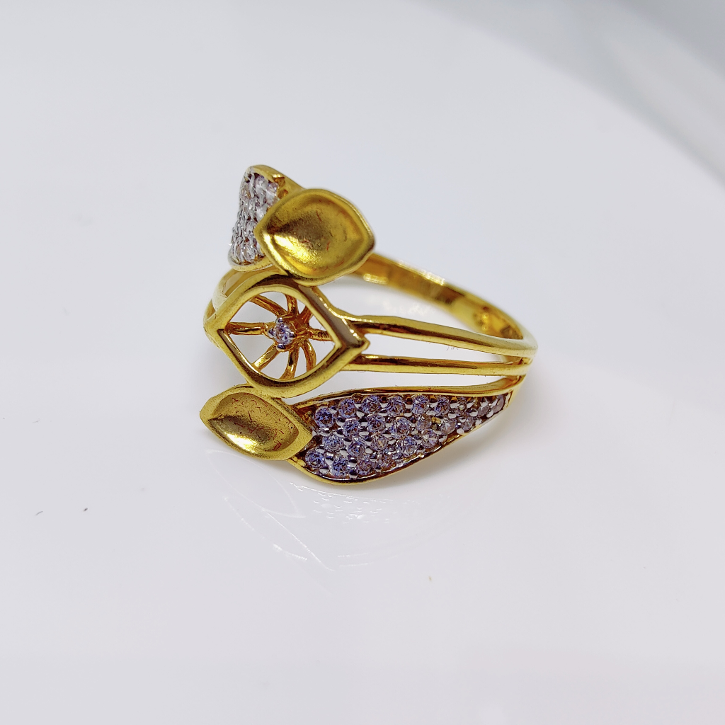 916 gold Leaf Shape CZ ladies ring