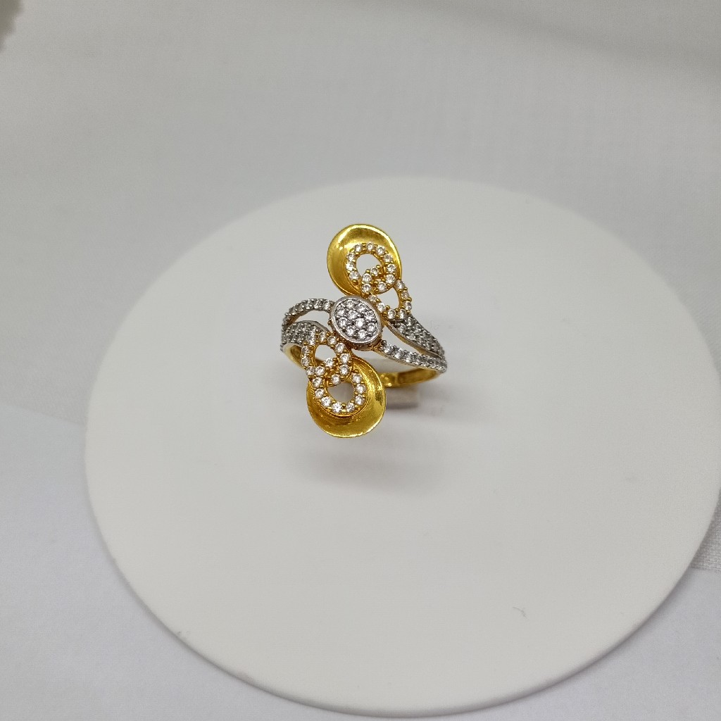 Ladies Ring