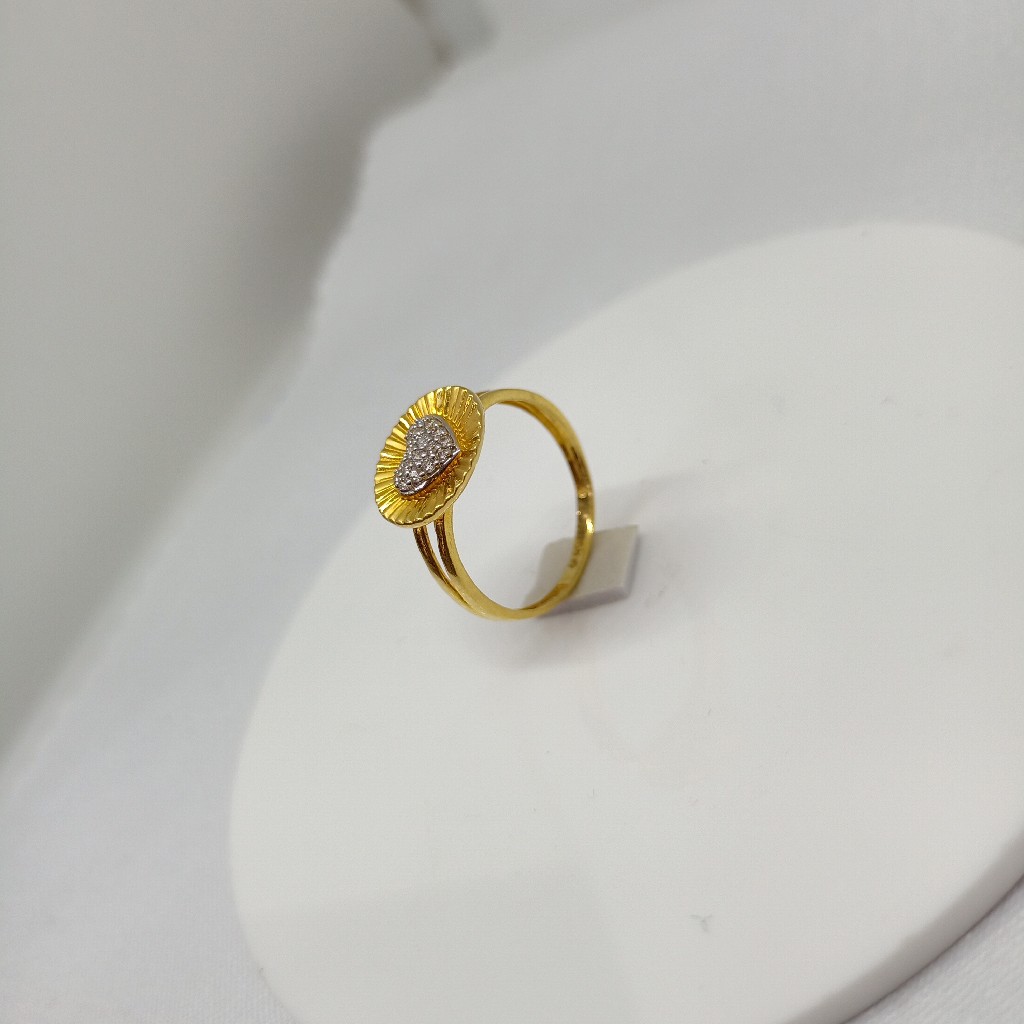 Ladies Ring - Image 2