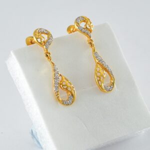 22k Gold Hanging Diamond Earrings
