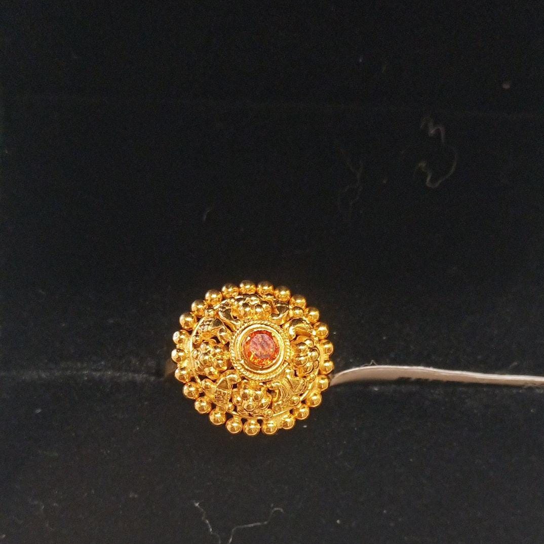 916 Gold Stylish Ring