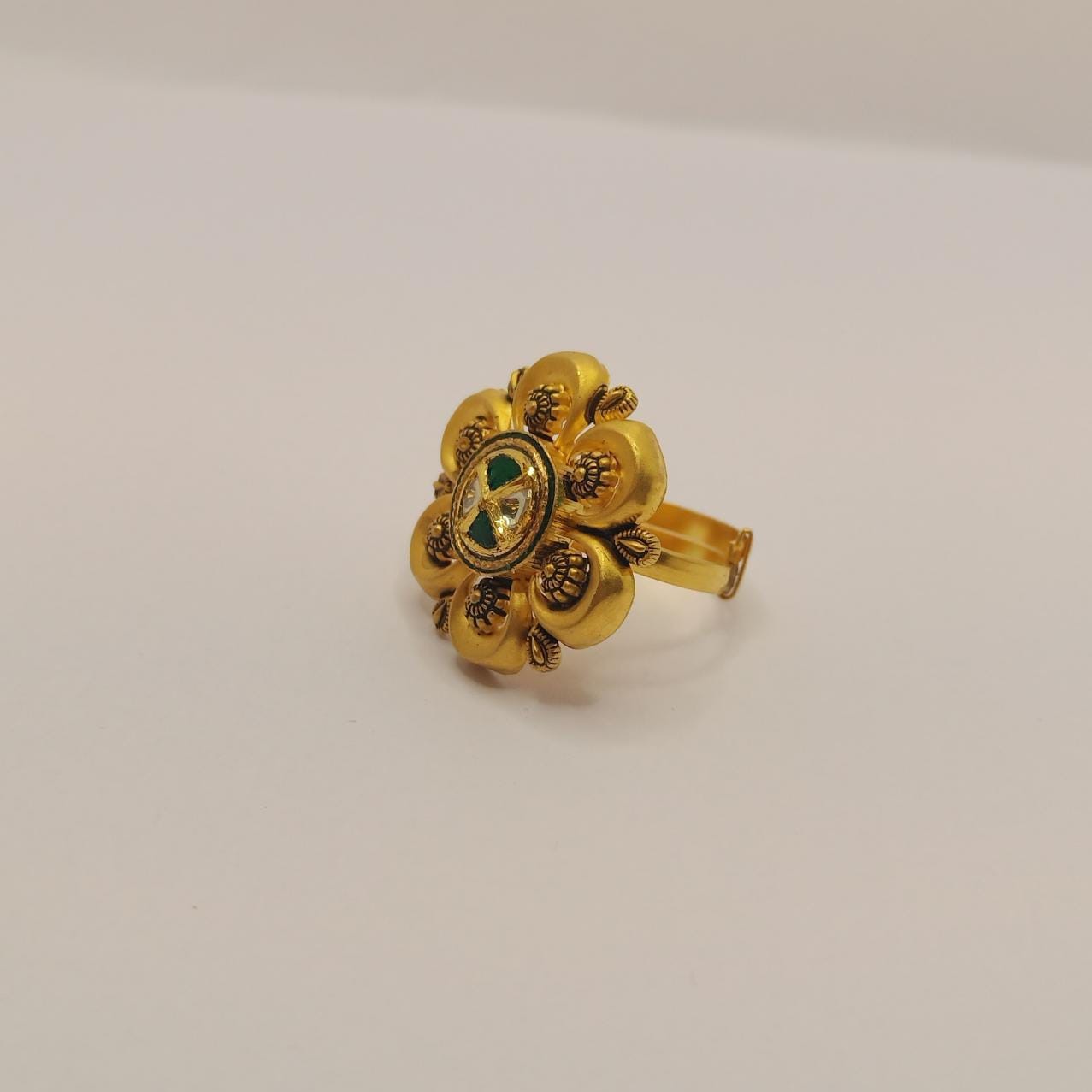 916 Gold Flower Design Ring