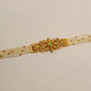 916 gold kundan with white moti bracelet for women