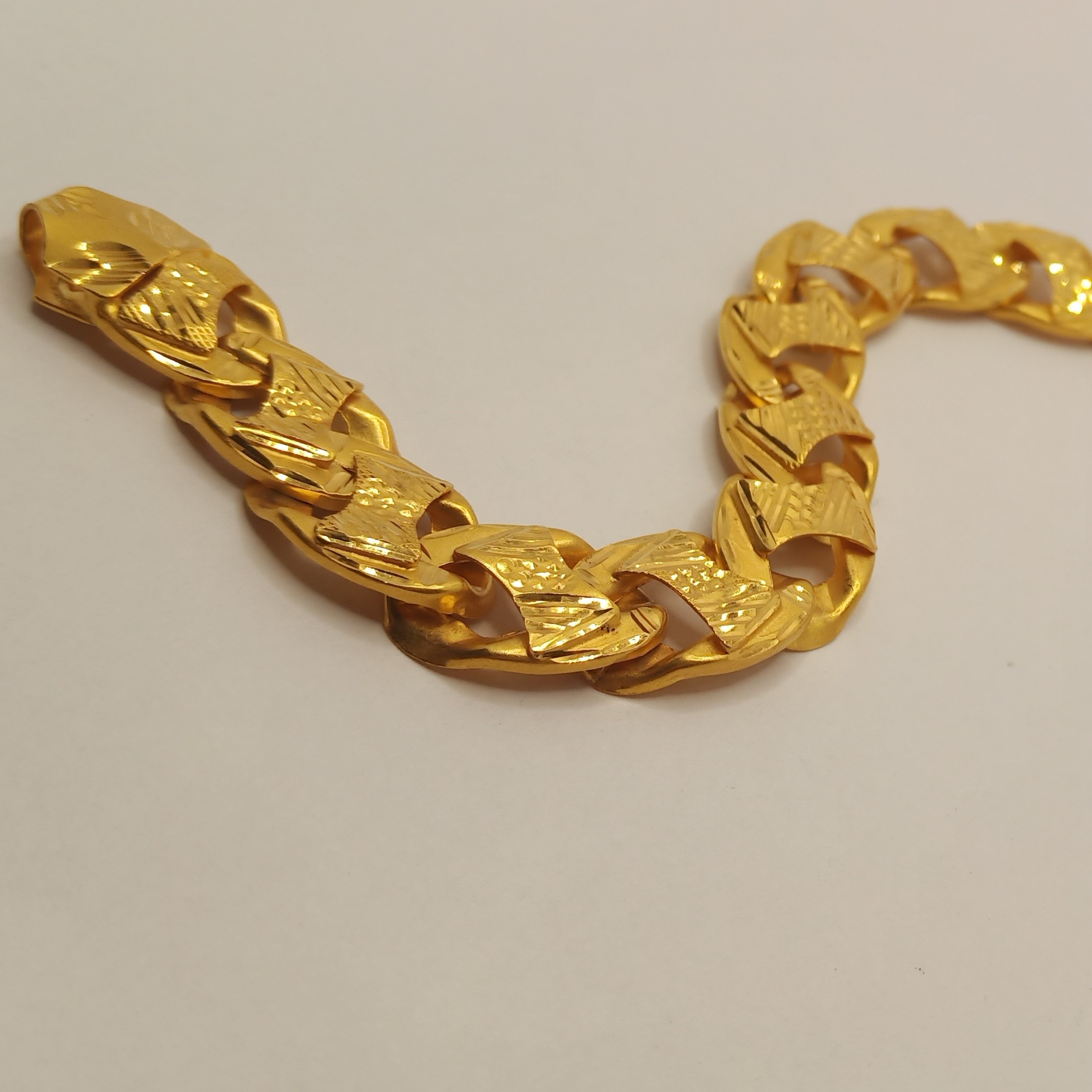 916 Gold Lucky For Men