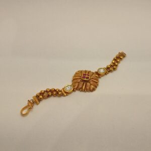 22K Gold Antique Kundan Bracelet