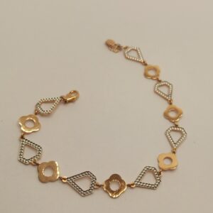 18K Gold Stunning Lucky