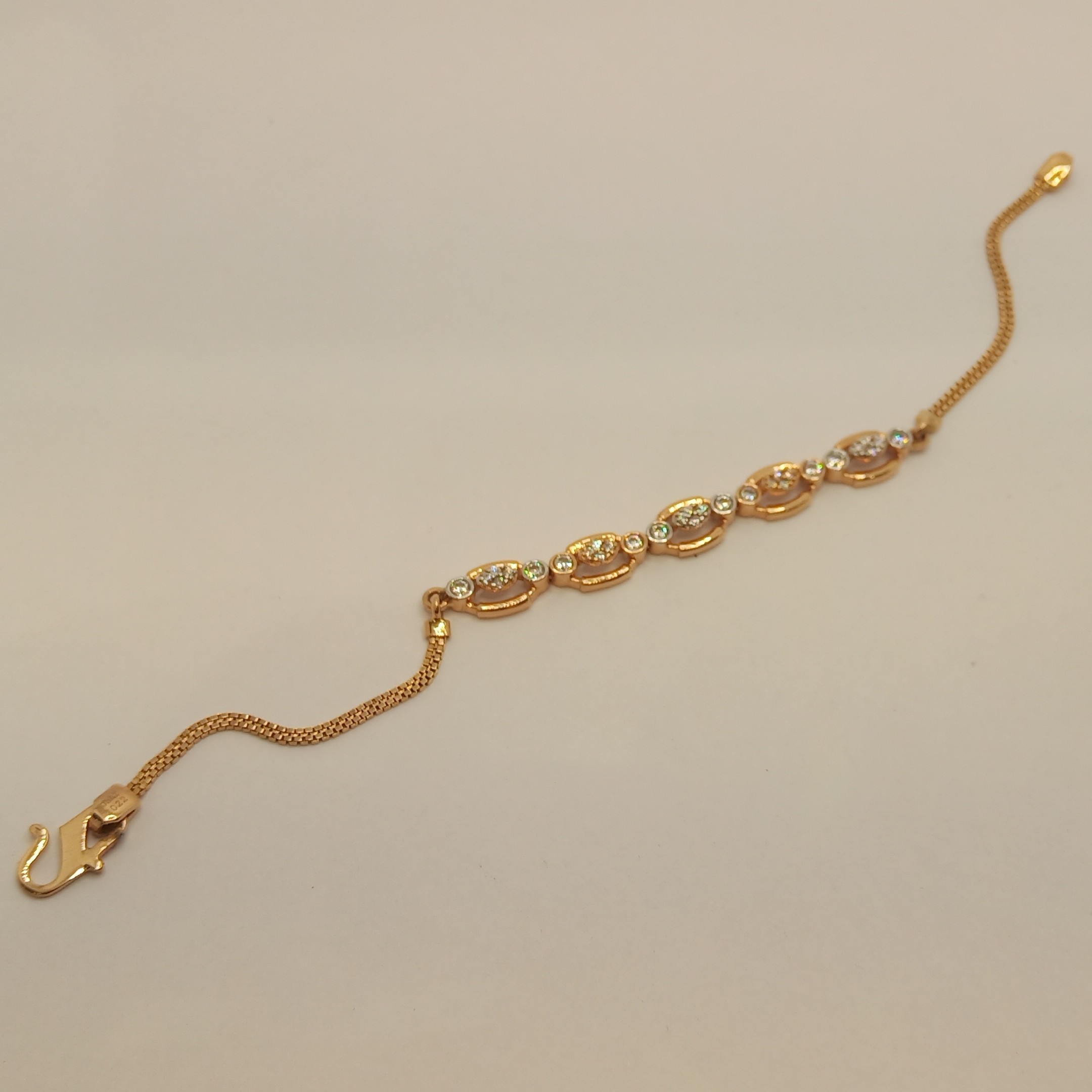 Gold Trending Lucky Bracelet