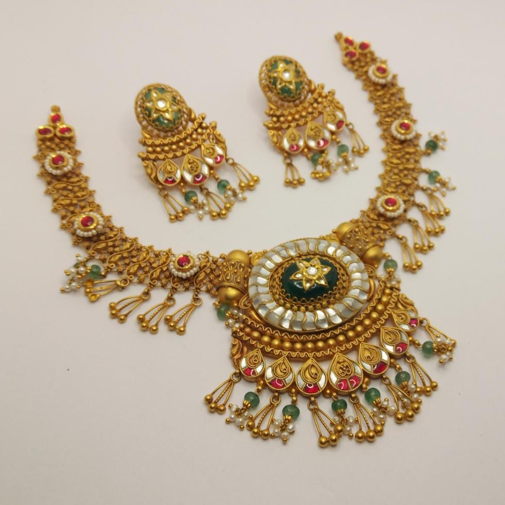 22K Gold Antique Jadtar Necklace Set
