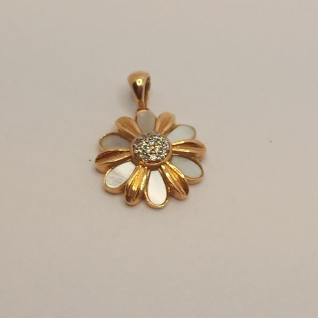 18k gold diamond pendant