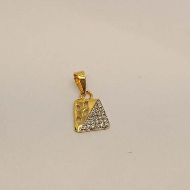 22k gold diamond pendant