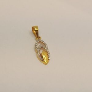 22k gold designer diamond pendant