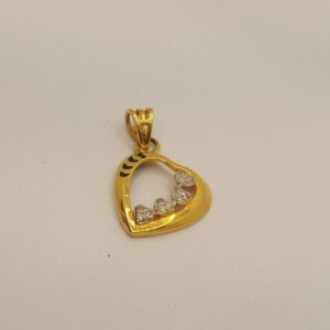 22k gold heart pendant