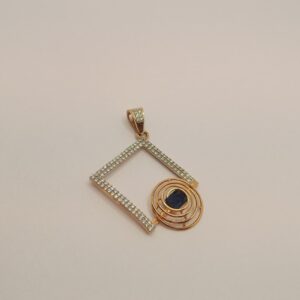 18K Gold Elegant Pendant