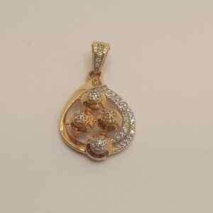 18K Gold Dazzling Pendant