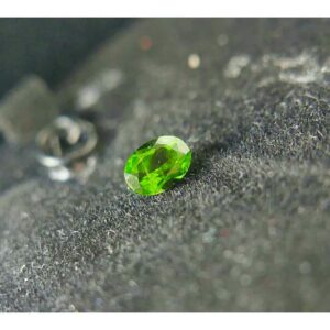.85ct oval green tsavorite